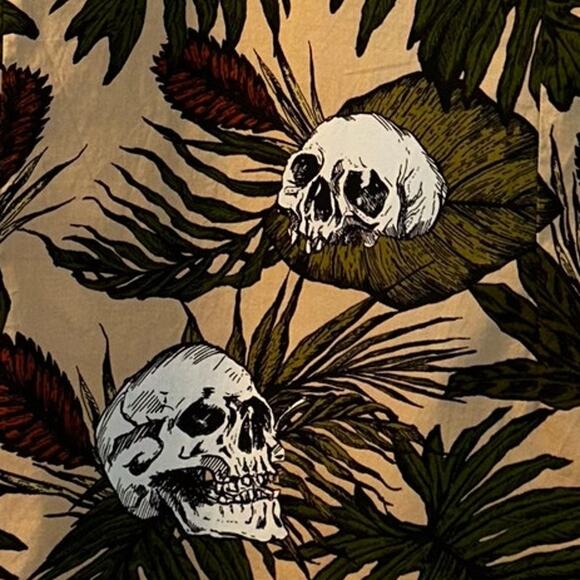 RSQ Skull Leaves Mens Button Up Shirt Size Large Slim Fit - Picture 5 of 5